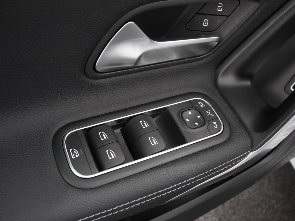 Mercedes-Benz CLA – foto 13