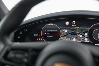 Porsche Taycan – thumbnail 33