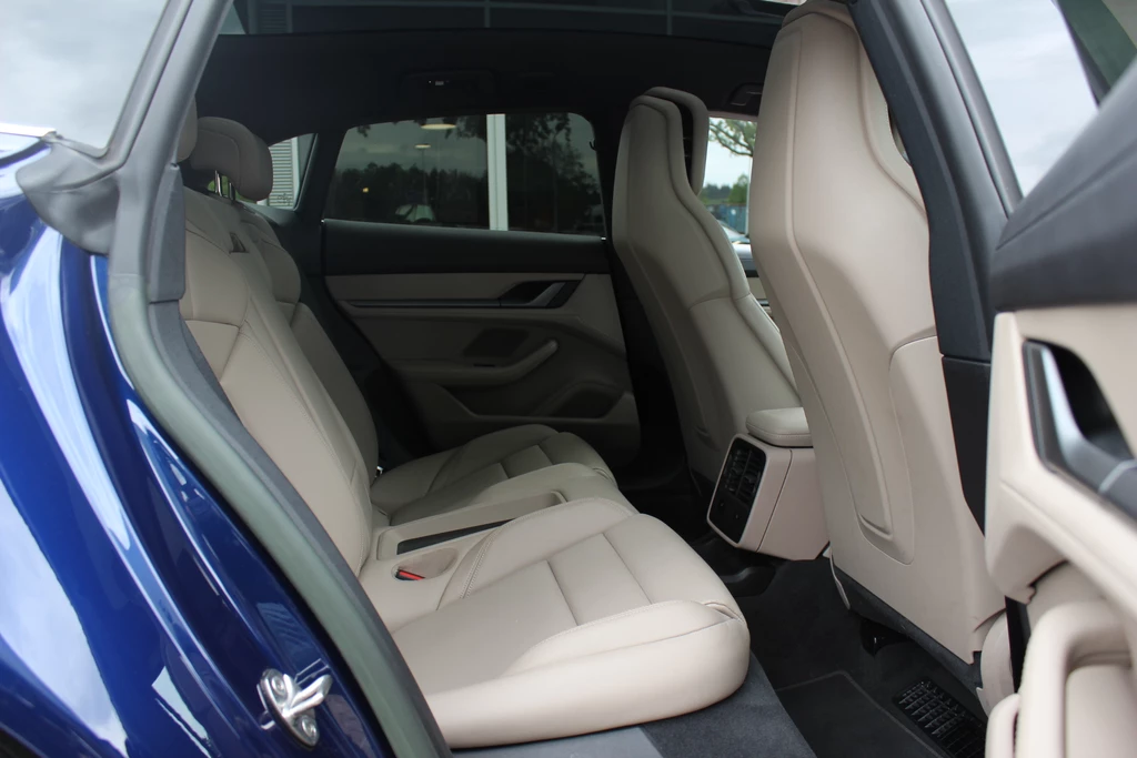 Porsche Taycan – foto 15