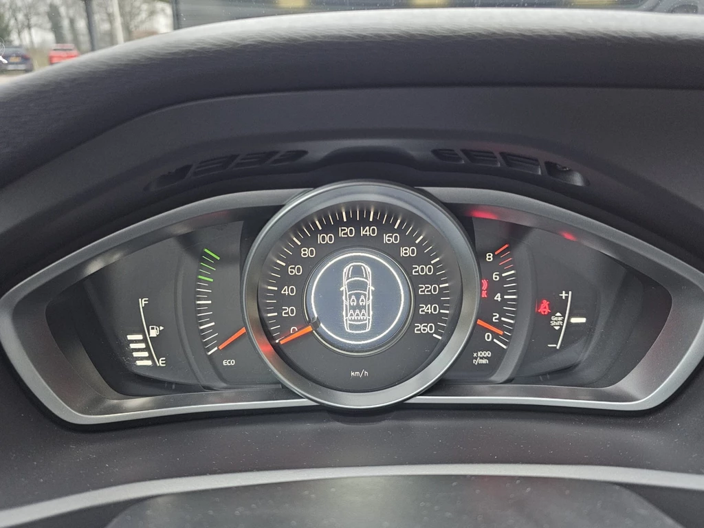 Volvo V40 – foto 15