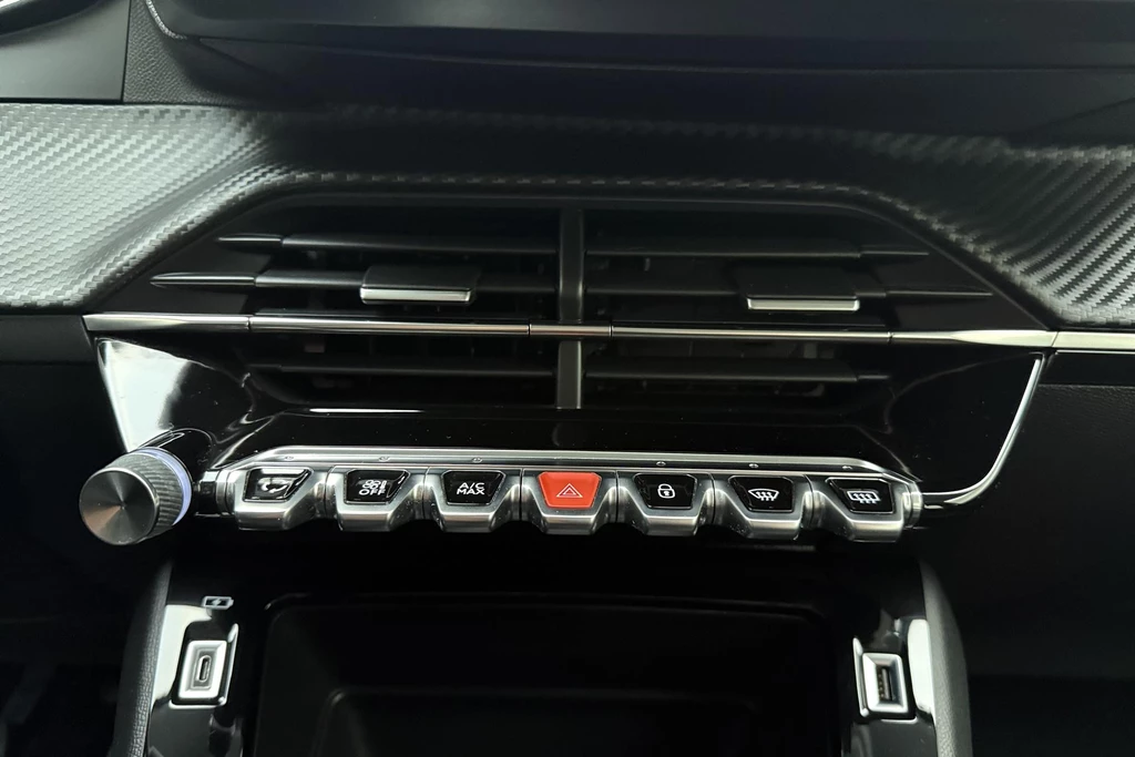 Peugeot 208 – foto 27