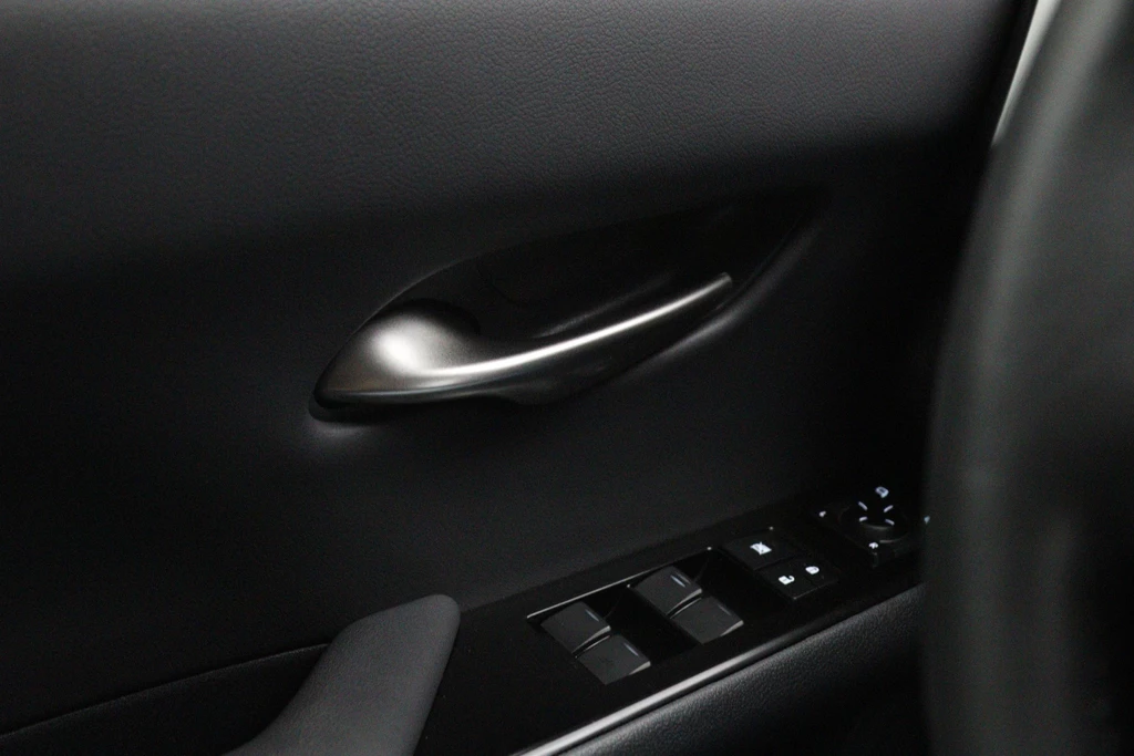 Lexus UX – foto 22