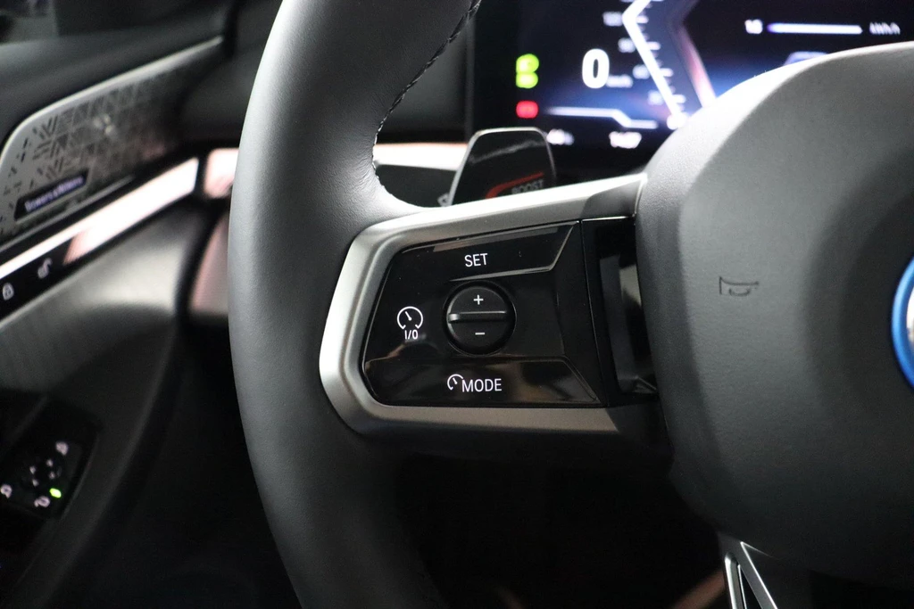 BMW i5 – foto 17