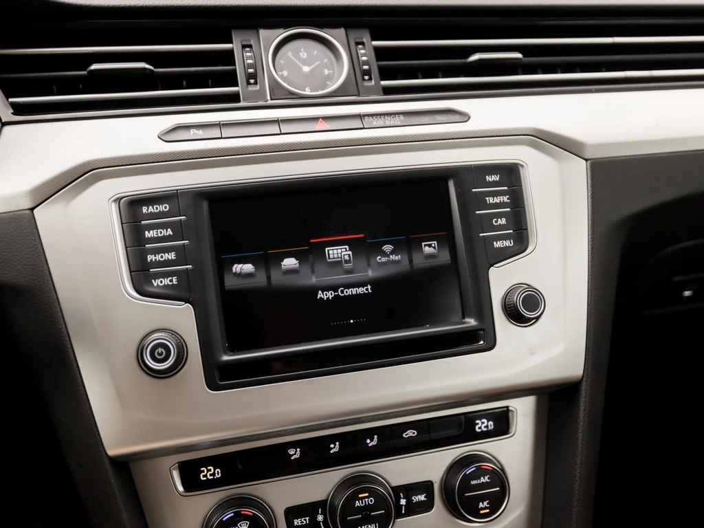 Volkswagen Passat – foto 24