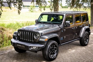 Jeep Wrangler – thumbnail 2
