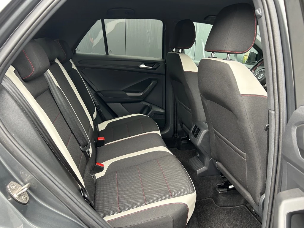 Volkswagen T-Roc – foto 6