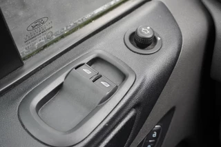 Ford Transit Custom – thumbnail 17