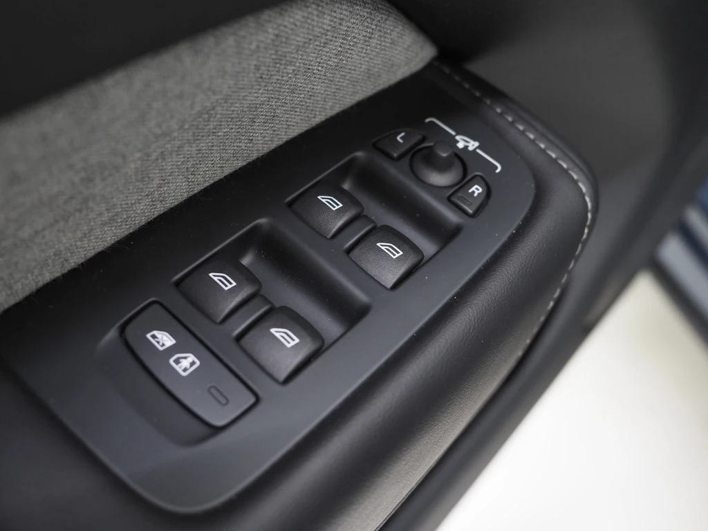 Volvo XC60 – foto 22