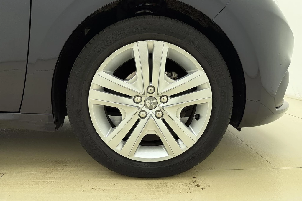 Peugeot 208 – foto 12