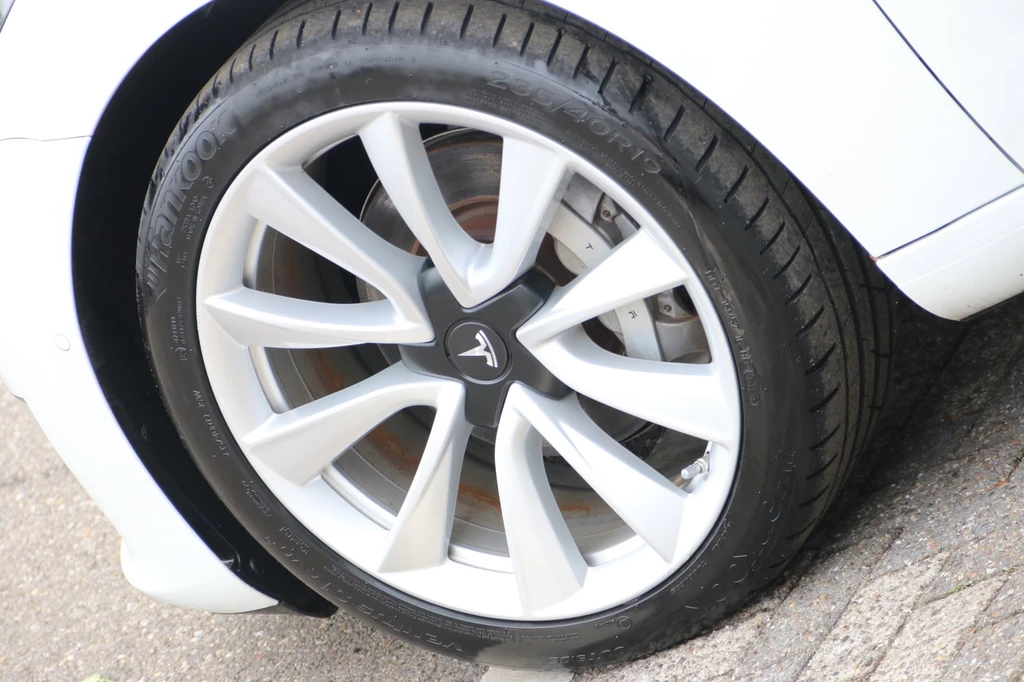 Tesla Model 3 – foto 6