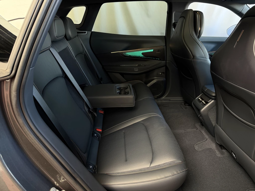 Lynk & Co 08 – foto 69