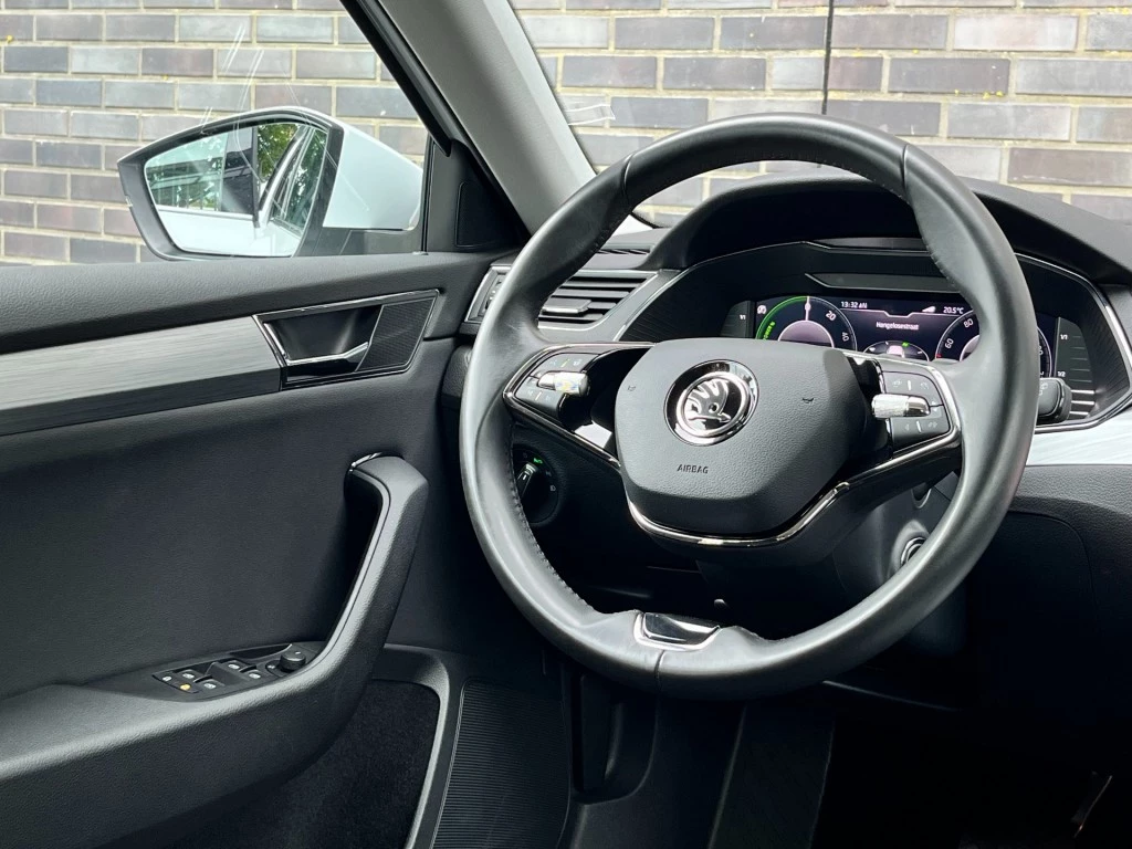 Škoda Superb – foto 7