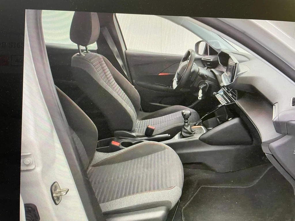 Peugeot 208 – foto 5