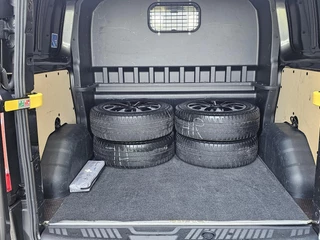 Ford Transit Custom – thumbnail 11