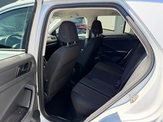 Volkswagen T-Roc – thumbnail 11