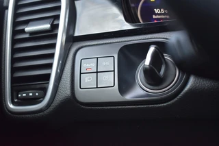 Porsche Cayenne – thumbnail 27