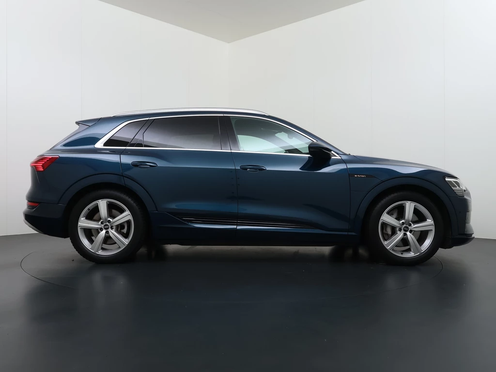 Audi e-tron – foto 7