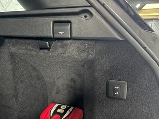 Land Rover Range Rover Sport – thumbnail 35