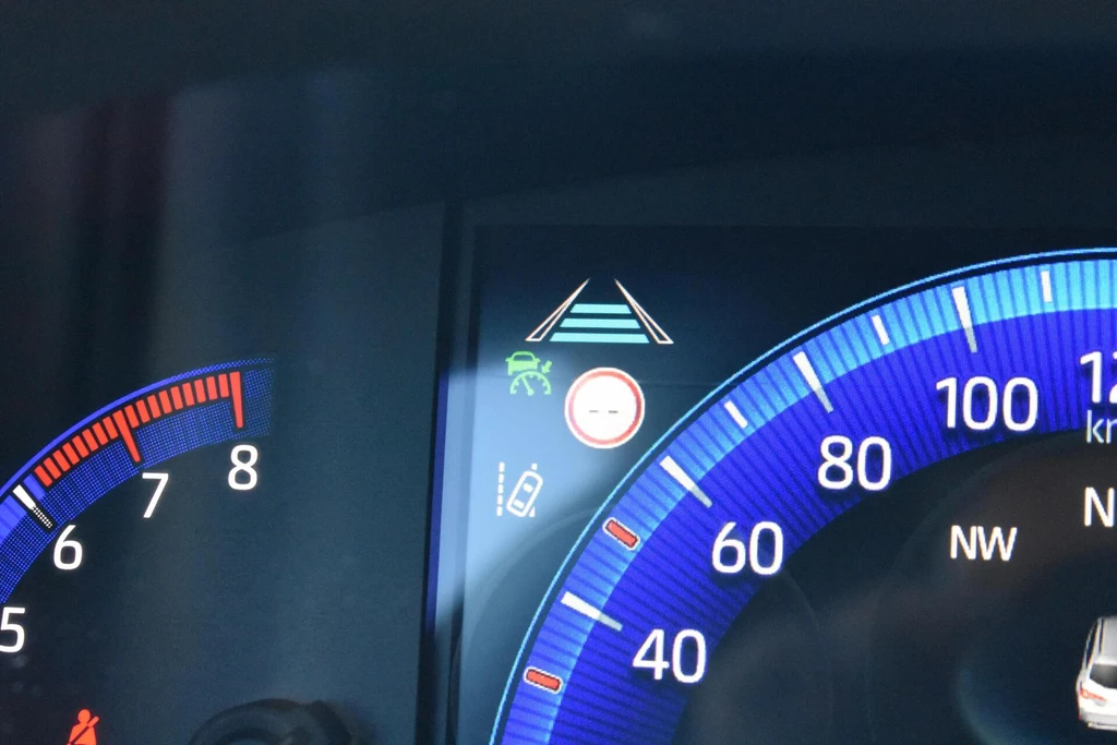 Toyota Corolla Touring Sports – foto 15