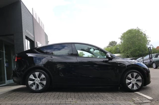 Tesla Model Y – thumbnail 2