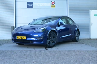 Tesla Model 3 – thumbnail 1