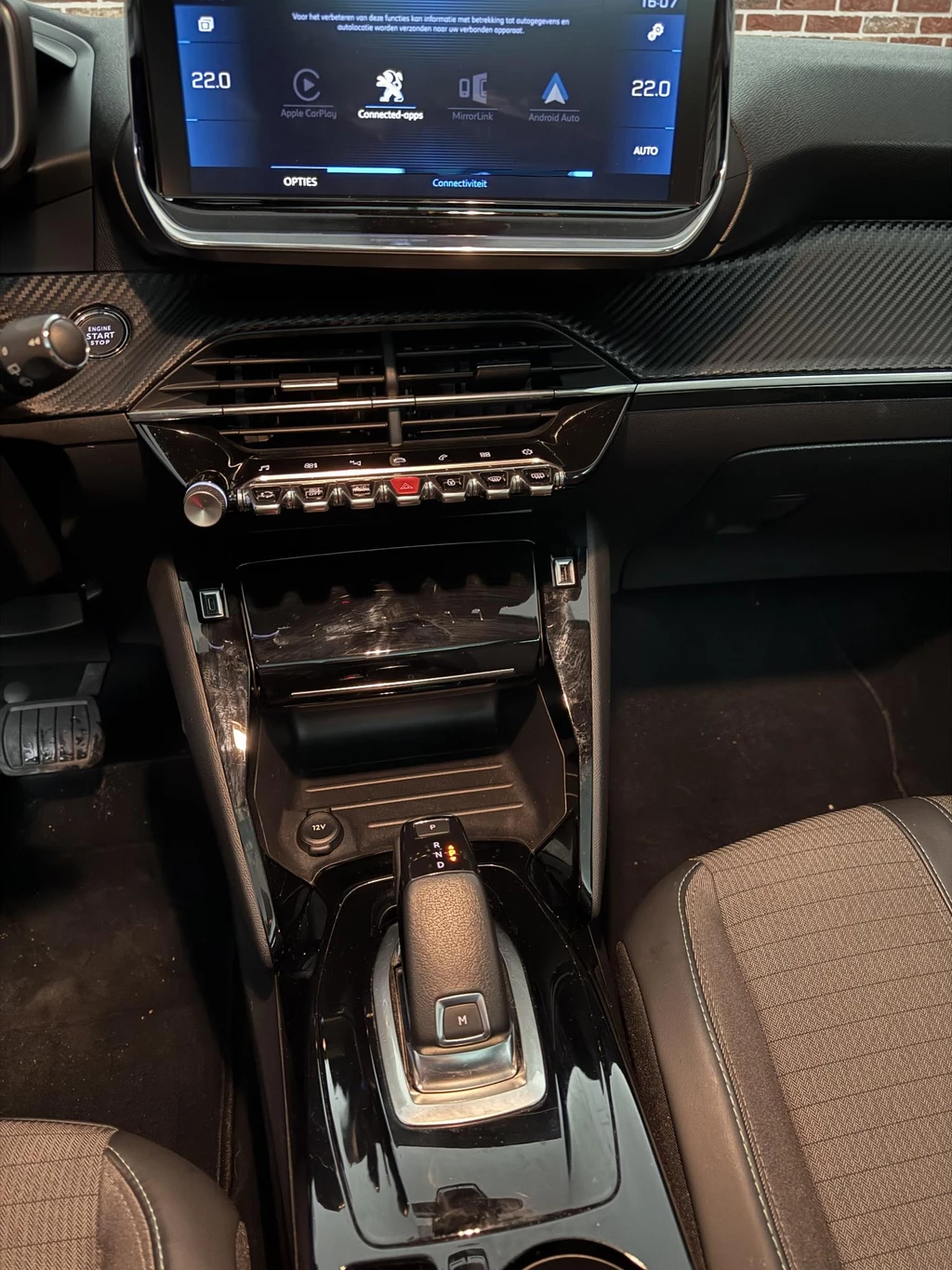 Peugeot 208 – foto 16