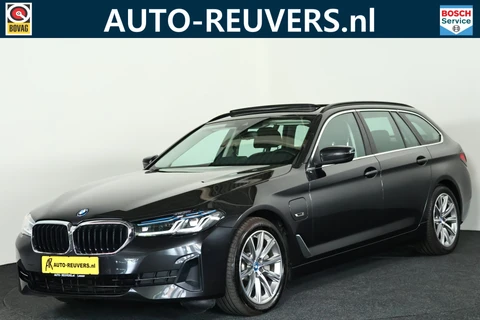 BMW 5 Serie Touring 530e xDrive Business Edition Plus Navi / Cruise / HUD / Panorama / Carplay
