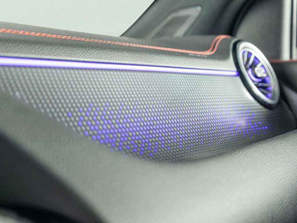Mercedes-Benz EQA – foto 17