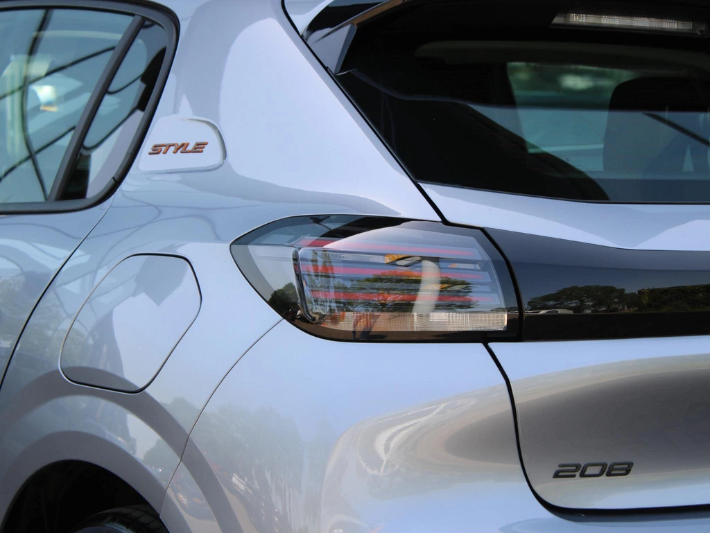 Peugeot 208 – foto 23