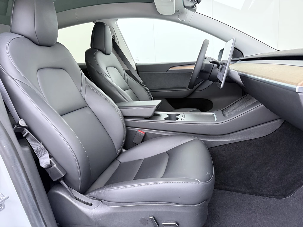 Tesla Model Y – foto 43