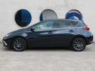 Toyota Auris – thumbnail 2