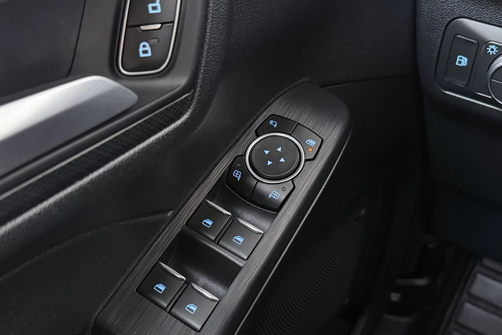 Ford Kuga – foto 18