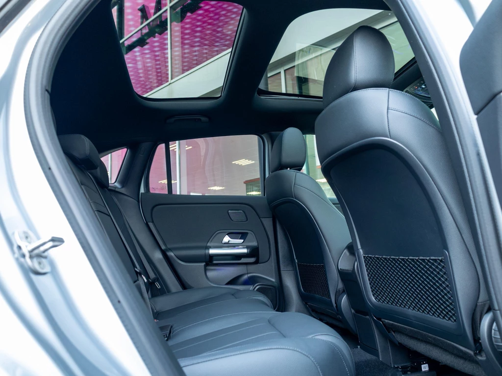 Mercedes-Benz EQA – foto 16