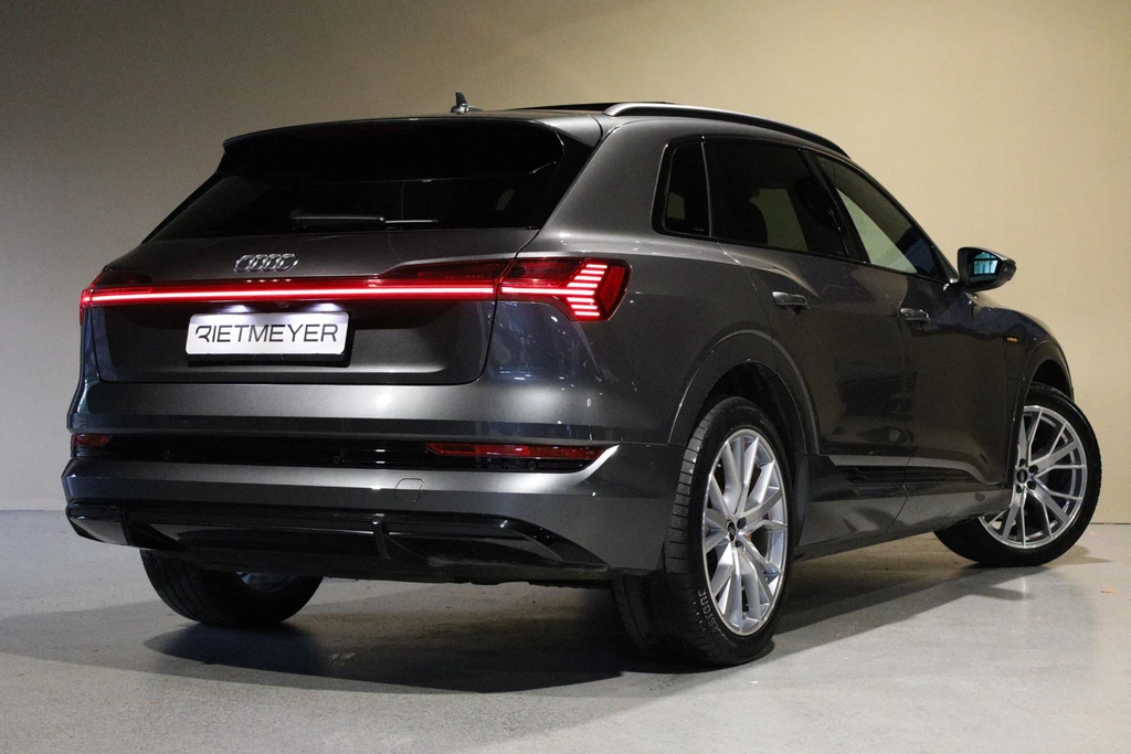 Audi e-tron – foto 9