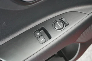 Kia Stonic – thumbnail 15