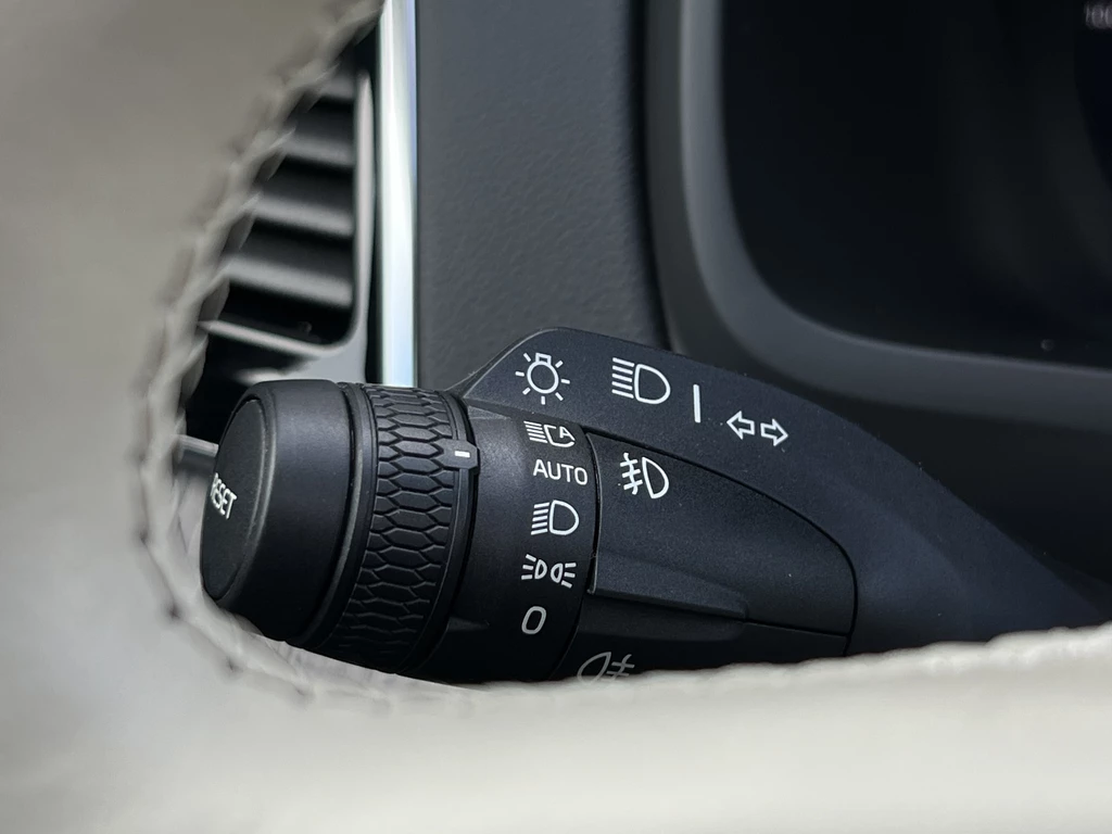 Volvo XC90 – foto 15