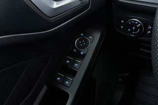 Ford Focus – thumbnail 41