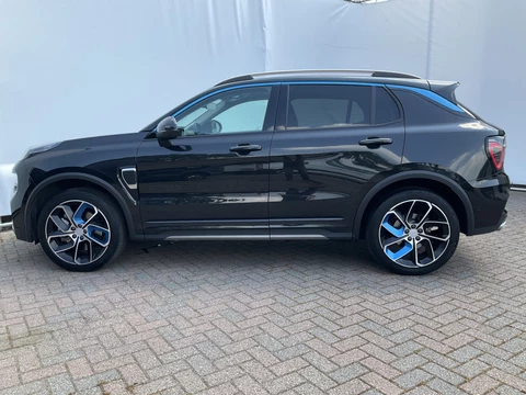 Lynk & Co 01 1.5 Plug-in Hybrid Stuur/Stoelverw. Adapt.Cruise Zwarte hemel Carplay 360°Cam