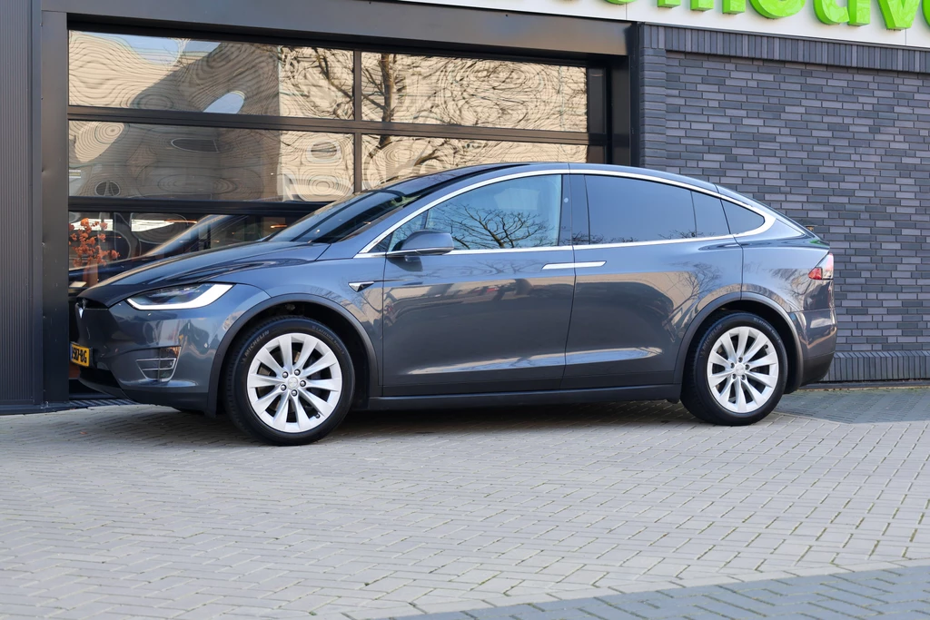 Tesla Model X – foto 5