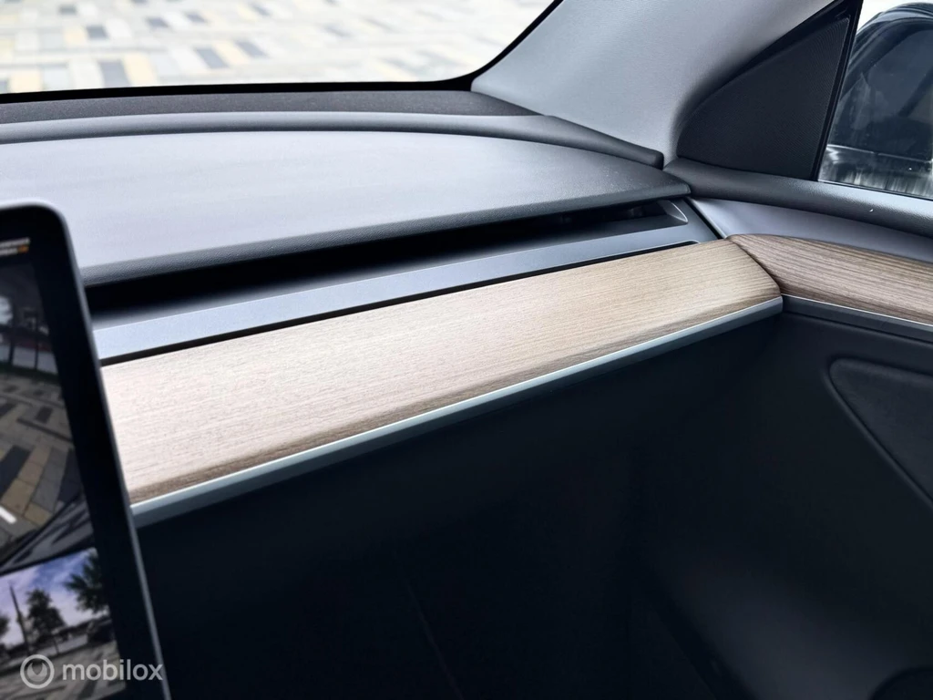 Tesla Model Y – foto 26