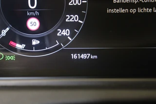 Land Rover Range Rover Velar – thumbnail 17