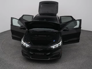 Ford Mustang Mach-E – thumbnail 18