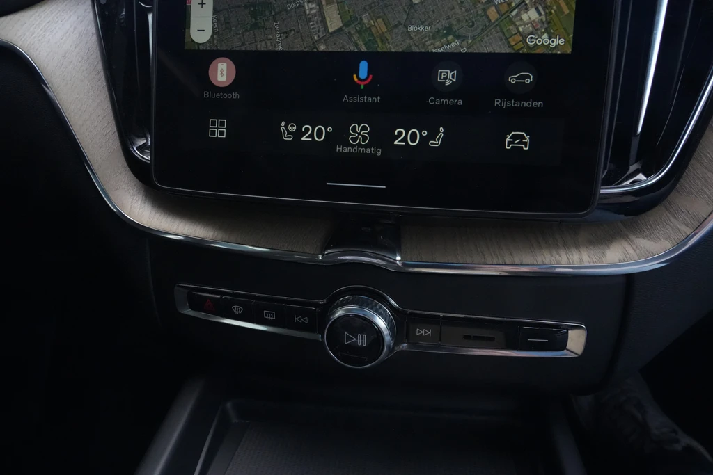 Volvo XC60 – foto 15