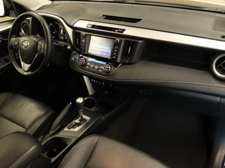 Toyota RAV4 – thumbnail 13