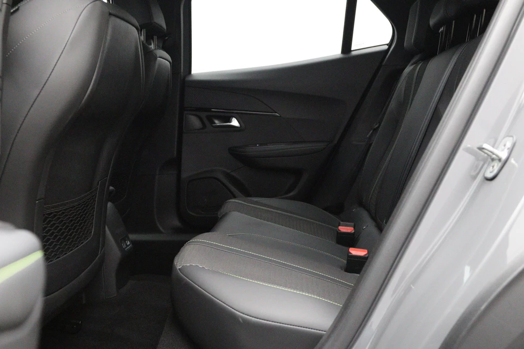 Peugeot e-2008 – foto 11