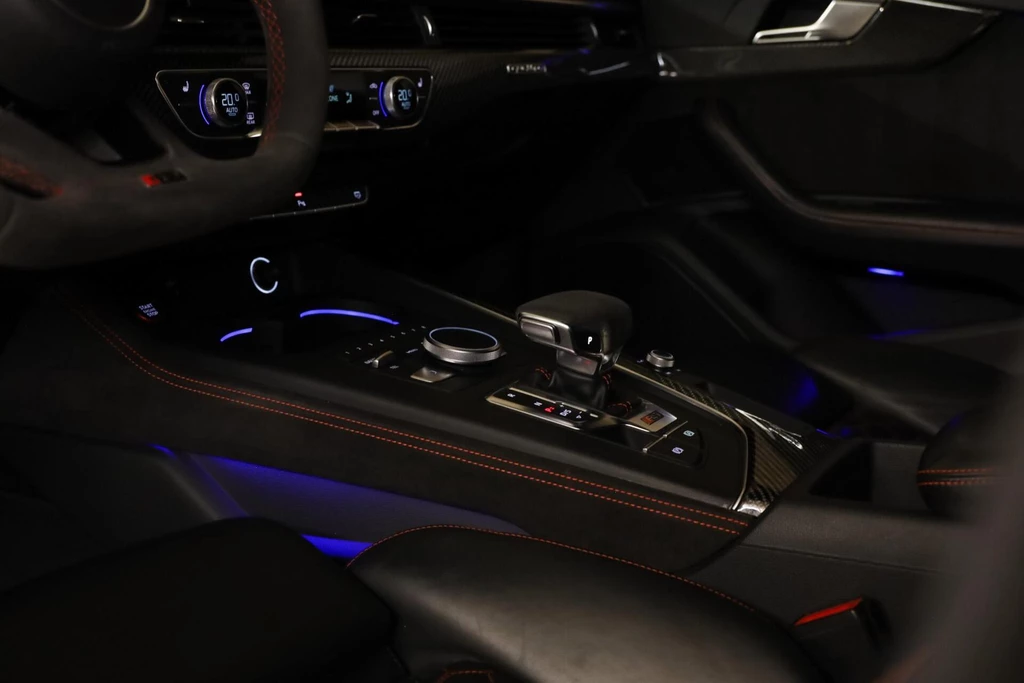 Audi RS4 – foto 25
