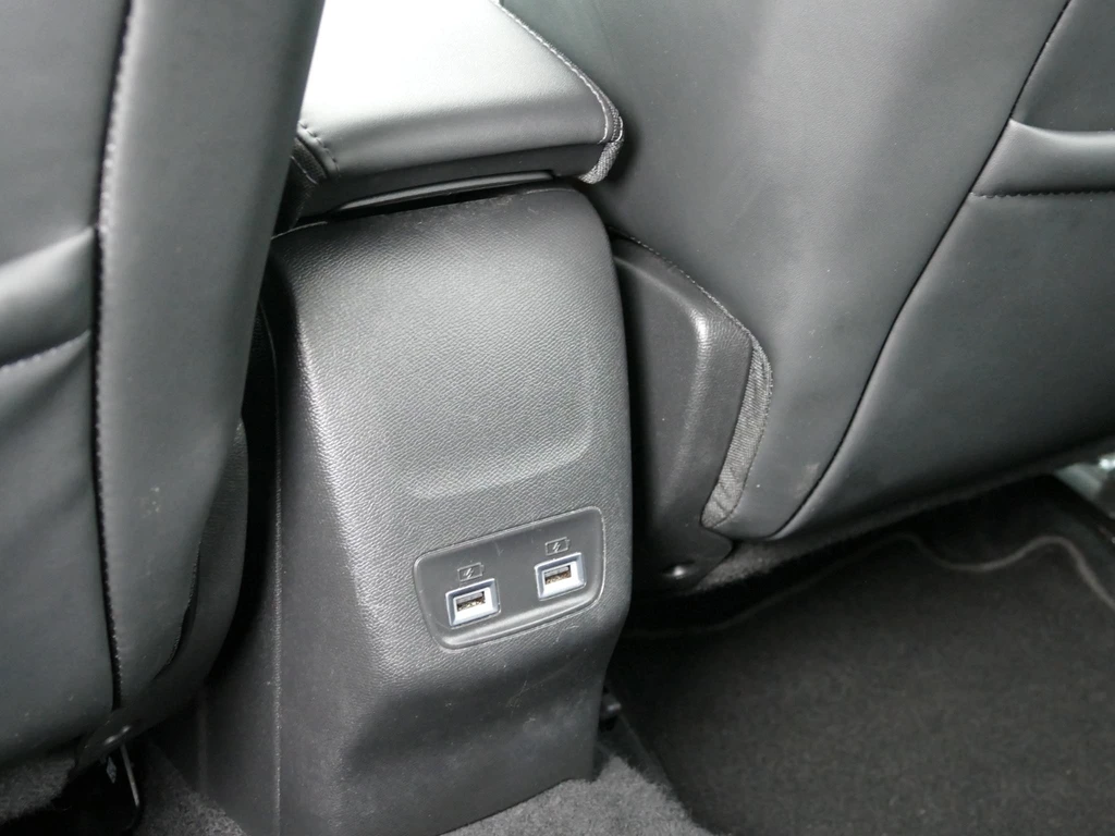 Peugeot e-2008 – foto 26