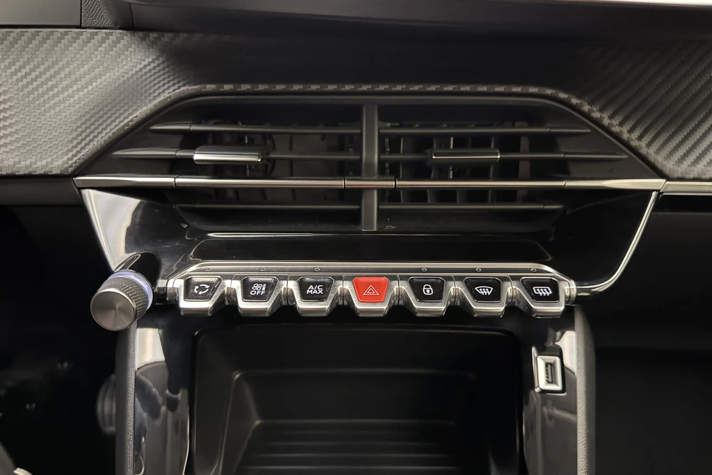 Peugeot 208 – foto 17