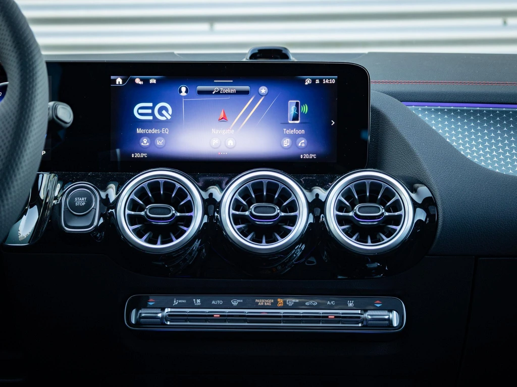 Mercedes-Benz EQA – foto 17