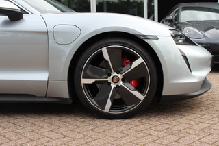 Porsche Taycan – thumbnail 17